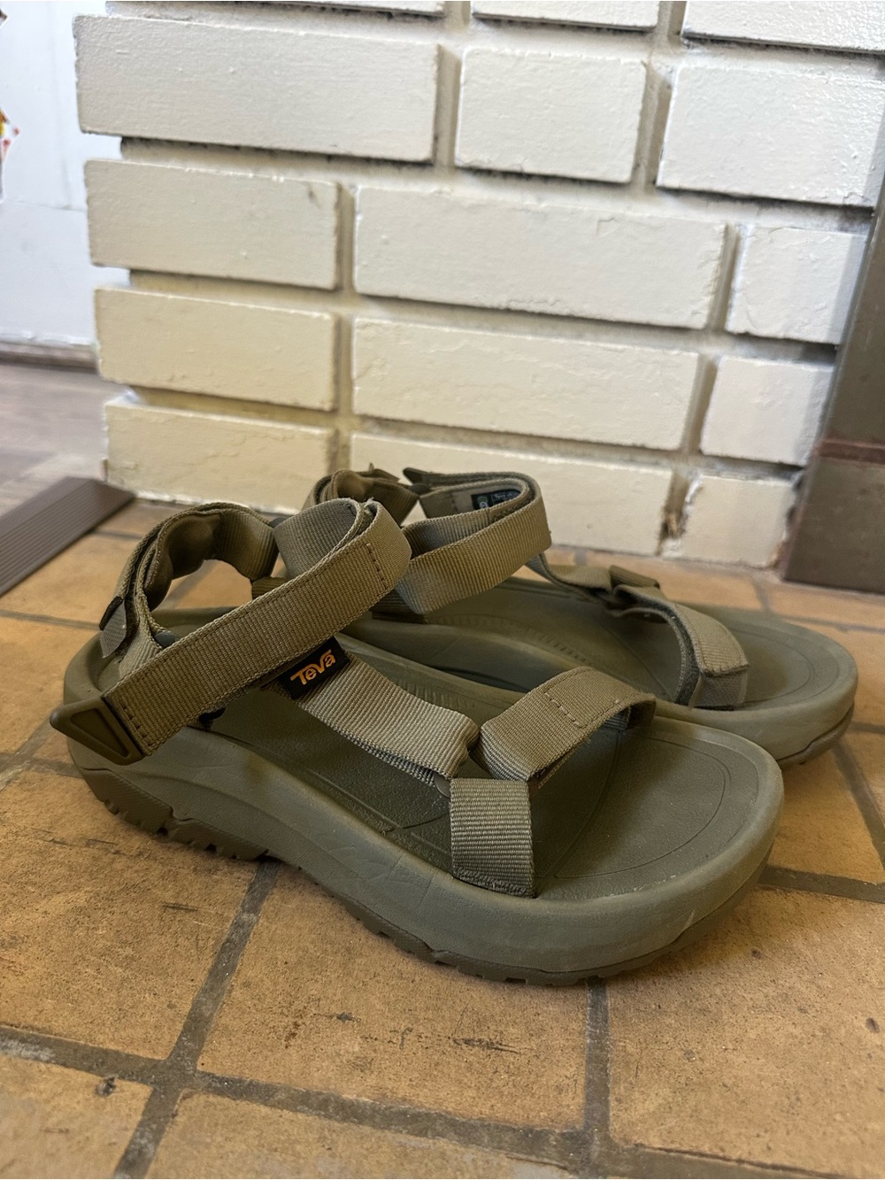 Teva Hurricane XL2 Ampsole Sandals - Picture 4 of 7